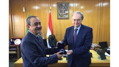 محافظ الإسماعيلية يبحث مع رئيس الاتحاد الأوروبي سبل التعاون  بين الجانبين