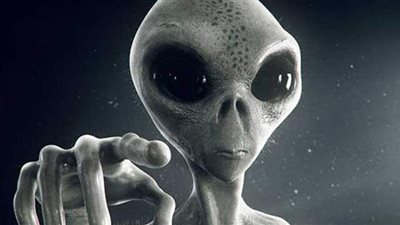 منعوا «ترامب» من الكشف عنها.. مسئول فضائي إسرائيلي يفجر مفاجأة عن الكائنات الفضائية