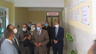 محافظ المنيا يكلف نائبه بمتابعة الإجراءات الاحترازية لمواجهة كورونا بالمدارس