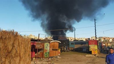 حريق بمنطقة الكرفانات في الإسماعيلية l صور