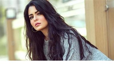 حملت الراية بعد رانيا يوسف.. معلومات عن أسماء جلال بعد إطلالتها الجريئة بمهرجان القاهرة