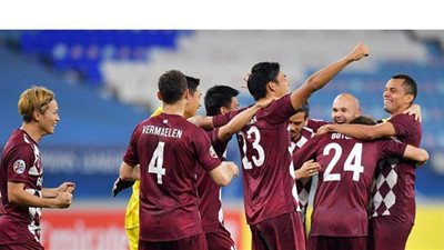 إنييستا يقود فيسيل كوبي الياباني للتأهل لنصف نهائي دوري أبطال آسيا