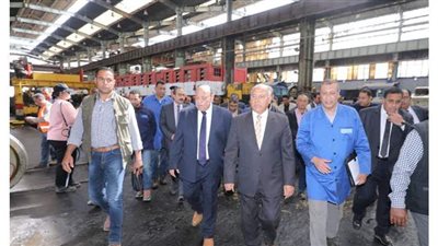 وزير النقل يراجع خطط رفع كفاءة الورش وصيانة القطارات