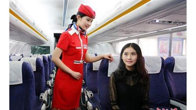 الصين توصي مضيفي الطيران بارتداء حفاضات عند السفر للوقاية من الإصابة بفيروس كورونا