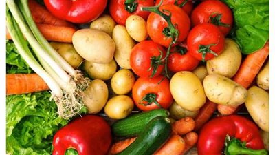 الطماطم تسجل 10 جنيهات بالأسواق | فيديو