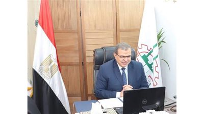 القوى العاملة: تحصيل 890 ألف جنيه مستحقات مصريين خلال شهر بالرياض