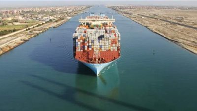 «جراجات السفن».. نقلة عملاقة لـ«قناة السويس».. المشروع يرفع تصنيف القناة عالميًا.. وبداية 2023 موعد الانتهاء من الإنشاءات