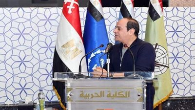 السيسي من الكلية الحربية: تحية للأسر المصرية التي قدمت أبنائها لمصر