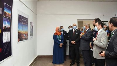 رئيس جامعة الأقصر يفتتح المعارض الفنية بكلية الفنون الجميلة | صور