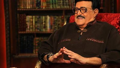 سمير غانم يكشف كواليس زواجه من صومالية: كانت امرأة لذيذة | فيديو