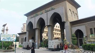 جامعة الأزهر تودع عصر «الورق والروتين».. خطة لـ«رقمنة» الأعمال الإدارية والتعليمية.. وتعيين متخصصين لمراقبة تنفيذ الخطوات