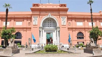 الإعلاميون الأفارقة يشيدون بكنوز المتحف المصري بالتحرير