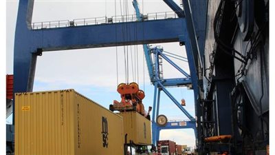 تداول 111421 طنا و1008 حاويات بميناء الإسكندرية