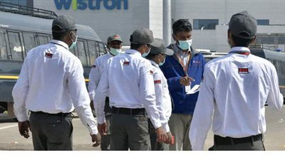 احتجاجا على تأخر الرواتب.. نهب مصنع لهواتف آي فون بالهند