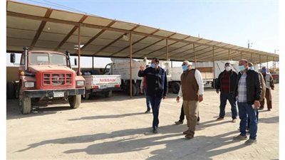 محافظ الوادي الجديد يكلف بصيانة المعدات المعطلة بالوحدة المحلية بالفرافرة