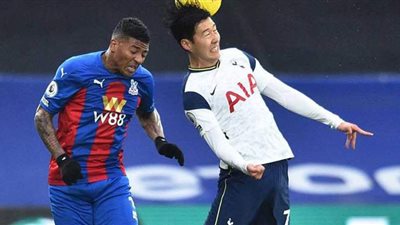 توتنهام يمنح ليفربول فرصة الانفراد بصدارة الدوري الإنجليزي بتعادل مع كريستال