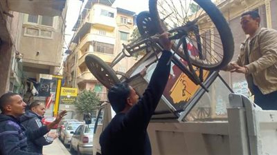 حملات مكبرة فى الإسكندرية لإزالة إشغالات الباعة الجائلين