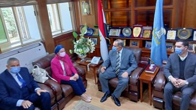 ١٠٠ مليون جنيه دعم لكفر الشيخ من برنامج إدارة المخلفات