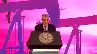 وزير الكهرباء: إنتاج الطاقة المتجددة بنسبة 42% عام 2035