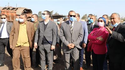 وزيرة البيئة ومحافظ كفر الشيخ يفتتحان مصنع سيدى سالم لمعالجة المخلفات | صور