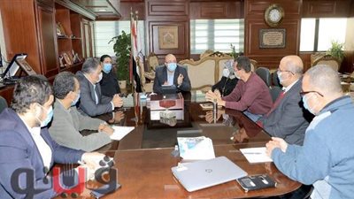 محافظ بني سويف يبحث سبل التعاون في تنشيط السياحة الداخلية