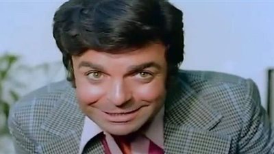 أخفى زواجه واترفد من الشغل بسبب البنات.. حكايات سمير صبري