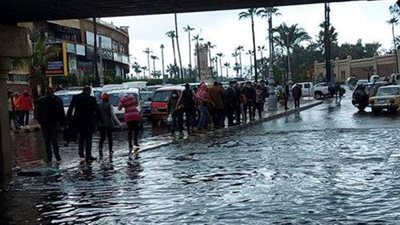 10 صور ترصد استمرار هطول الأمطار على الإسكندرية