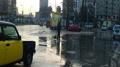 5 صور ترصد شفط مياه الأمطار من  شوارع وميادين الإسكندرية