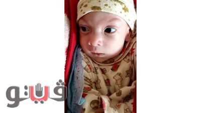 محافظ كفر الشيخ يطمئن على رضيع عقب نجاح عملية جراحية دقيقة له