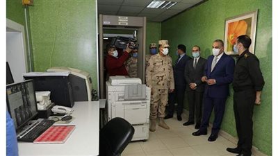 محافظ سوهاج يتفقد المستشفى العسكري ومركز القوات المسلحة لعلاج الأورام