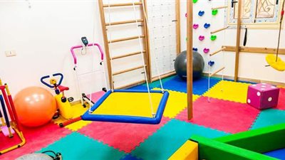 من خرابة إلى مركز عالمي.. مراحل تطوير أول مركز توحد بمطروح | صور