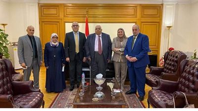 وزير الإسكان يبحث إنجاز مشروع إسكان جمعية المستثمرين بحدائق أكتوبر