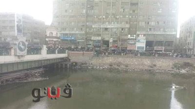 سائق يهرب من الشرطة ويقفز فى ترعة بالشرقية