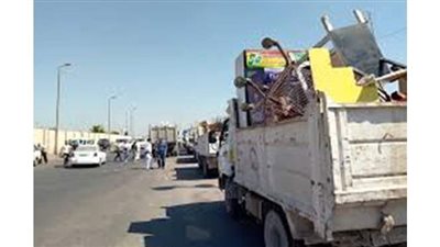 حملة لإزالة الإشغالات والتفتيش على رخص المحلات بالإسكندرية