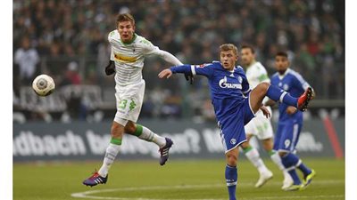 تعادل مثير بين مونشنجلادباخ وفرانكفورت 3/3 في الدوري الألماني