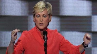 حاكمة ميشيجان السابقة على رادار بايدن لوزارة الطاقة