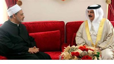 شيخ الأزهر يهنئ ملك البحرين بالعيد الوطني الـ49