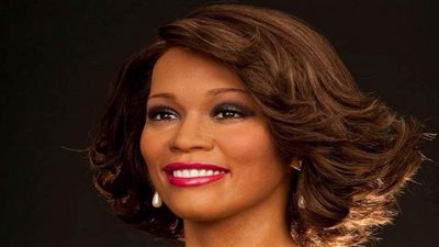 نعومي آكي تجسد مسيرة 