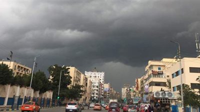 موجة الطقس السيئ والأمطار الغزيرة تضرب الإسماعيلية