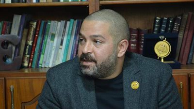 أحمد دياب: أعشق مارادونا عالميا والخطيب محليًا| فيديو