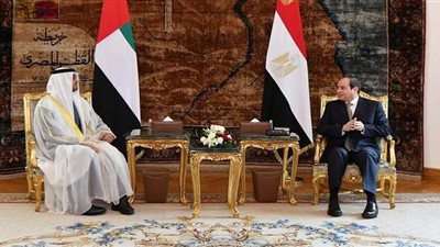 ولي عهد أبو ظبي يهنئ الرئيس السيسي على التطور اللافت لأداء الاقتصاد المصري