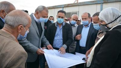 محافظ القليوبية يتفقد مشروعات الصرف الصحي ومياه الشرب