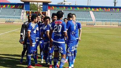 أسوان يحتل قمة الدوري بالفوز علي الطلائع 2\1