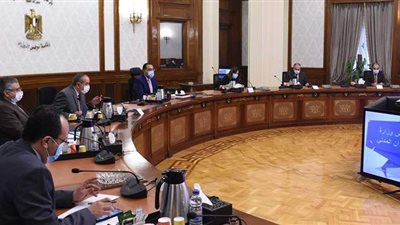 مدبولي: الانتهاء قريبا من تطوير مطار سفنكس وتفعيل منظومة الشكاوى الحكومية