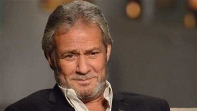 عمرو دياب ينعى فاروق الفيشاوي