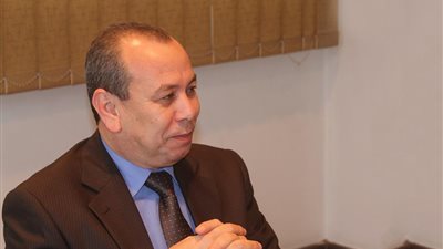 محافظ دمياط يحيل العاملين بإدارة المواقف بكفر سعد للنيابة
