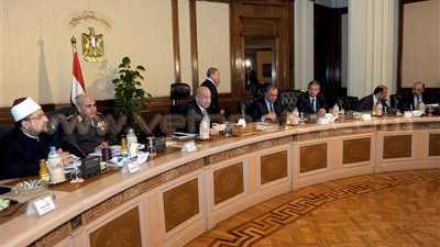 تفاصيل اجتماع مجلس الوزراء.. مواجهة الاستغلال ورفع الأسعار بكل حسم.. إقامة مناطق تكنولوجية جديدة بـ6 محافظات.. لجنة وزارية لبحث تعديلات «الخدمة المدنية».. الاستعداد لبدء العمل بمدينة العلمين