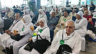 مصر للطيران تنقل 3620 حاجا إلى مكة والمدينة على متن 15 رحلة..غدا