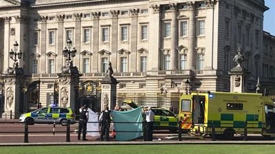 طوارئ بقصر باكينجهام بسبب حادث مروري