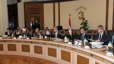 قرارات مهمة لمجلس الوزراء.. الحكومة توافق على قرض الصندوق العربي لتمويل مشروعات الصرف.. تعديل أحكام قانون السكك الحديدية.. واتفاقية موسكو لمكافحة التهرب الضريبي بين مصر وروسيا